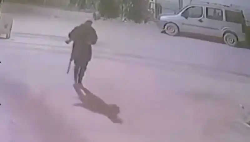 Mertcan Cinayetinde Şok Gelişme: Zanlı Av Tüfeğiyle Kameralarda