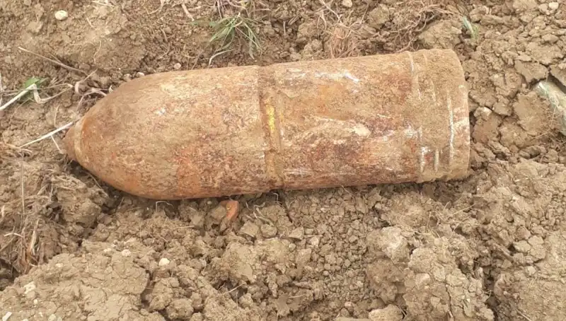 Çanakkale'de Tarihin Gölgeleri: Patlamamış Top Mermisi Bulundu