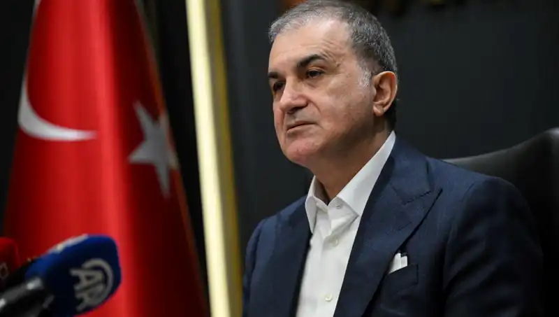 İslam Düşmanlığı Neden Artıyor? Ömer Çelik'in Uyarısı
