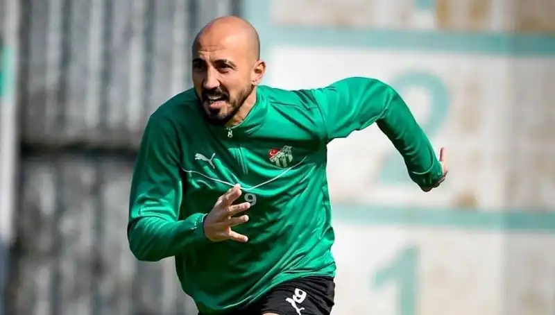 Milli Futbolcunun Kariyerine 2. Lig’de Devam Etme Olasılığı Artıyor