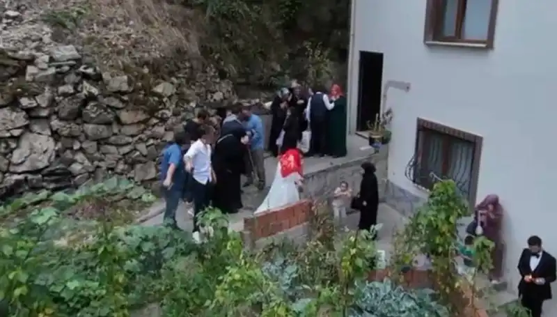 Kanlı Düğün: Şok Edici Silahlı Saldırı ve Panik Anları
